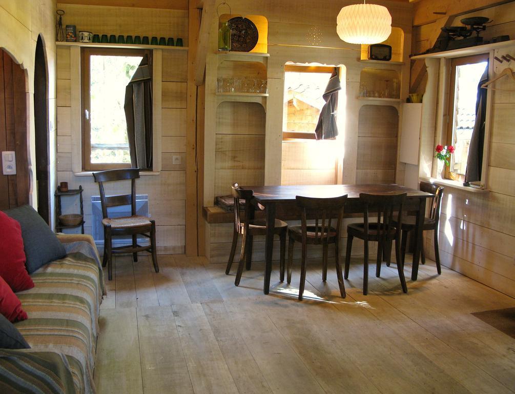 Les Cabanes Du Tertre Urval Dış mekan fotoğraf